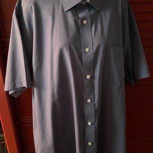 Preowned “DAVID TAYLOR” Mens Button Down Shirt. Size 18 1/2. Color Bluish/Grey